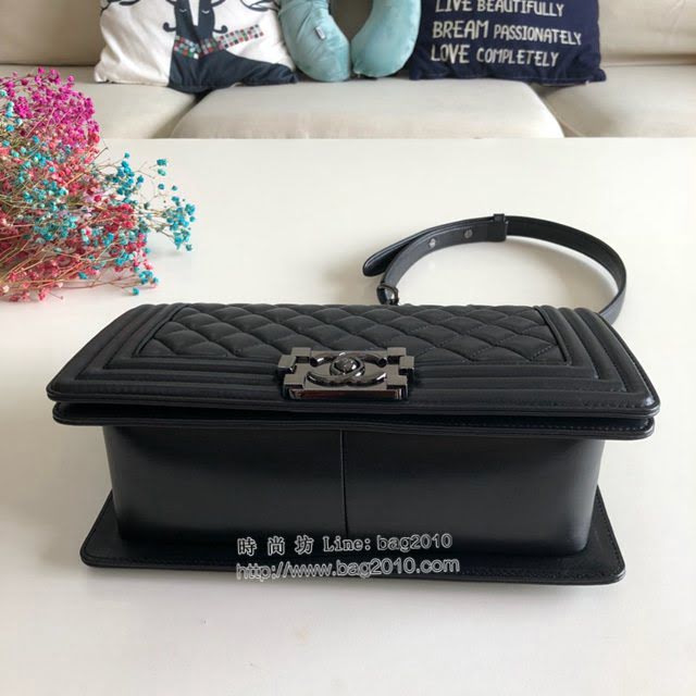 Chanel女包 香奈兒專櫃經典款菱格boy包 Chanel小羊皮鏈條女包 67086黑色  djc4215